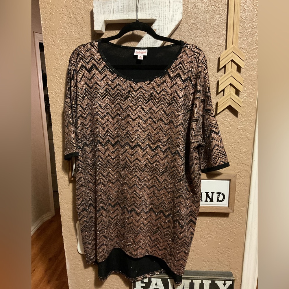 Lularoe Elegant Irma Tunic Gold and Black Metallic Chevron Women’s Medium NWT T1